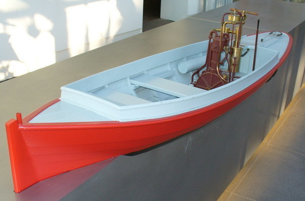 Stuttgart-cannstatt-daimler-boot-neckar-1886.jpg